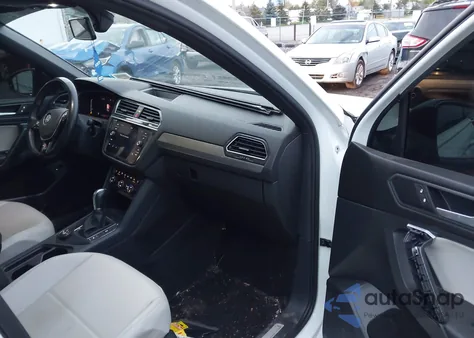 2019 Volkswagen Tiguan 2.0T Se/2.0T Sel/2.0T Sel R-Line/2.0T Sel R-Line Black из США, поврежденный, VIN 3VV2B7AX0KM092820